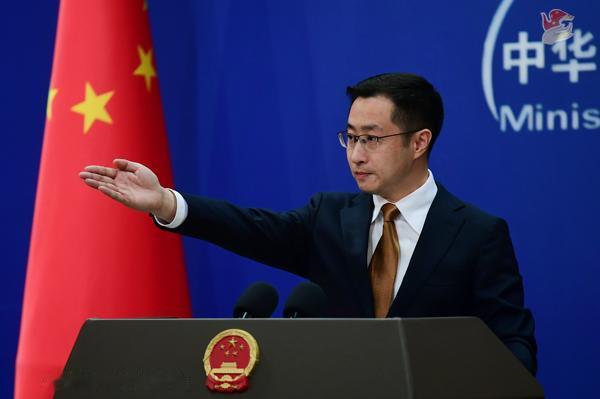 .就在刚刚，
外交部做出回应。
外媒问中方是否作出了贡献推动重开霍尔木兹海峡？外