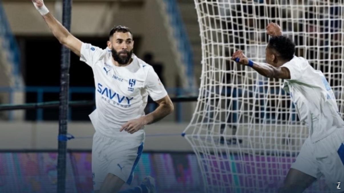 本泽马首秀帽子戏法本泽马加盟新月3天即首发，首秀3球1助统治比赛，利雅得新月6-