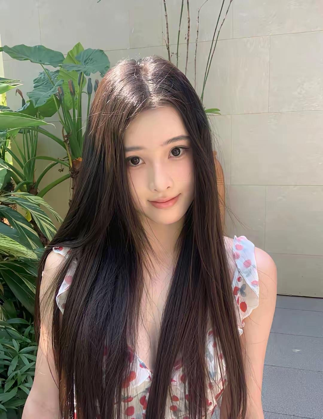 你觉得女人最重要的是美貌还是人品？