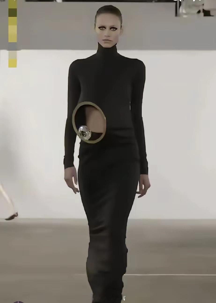 明星追求的时尚，一般人有时候真的欣赏不来。 