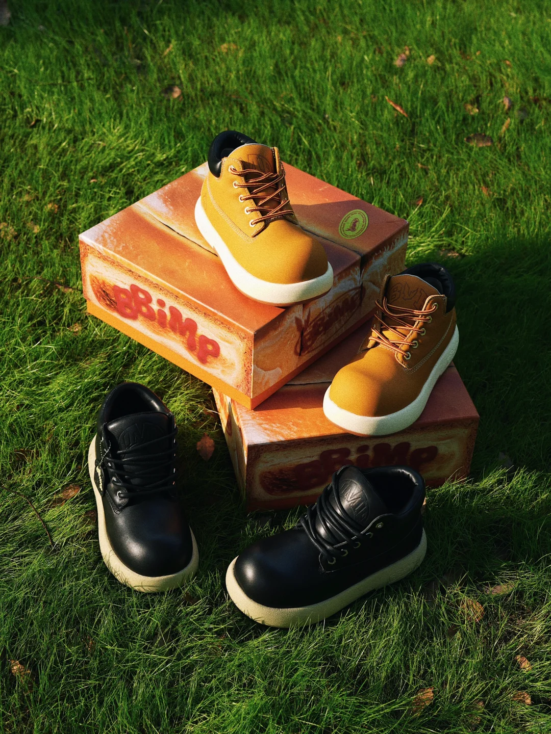 超级可爱Q版的大黄靴！