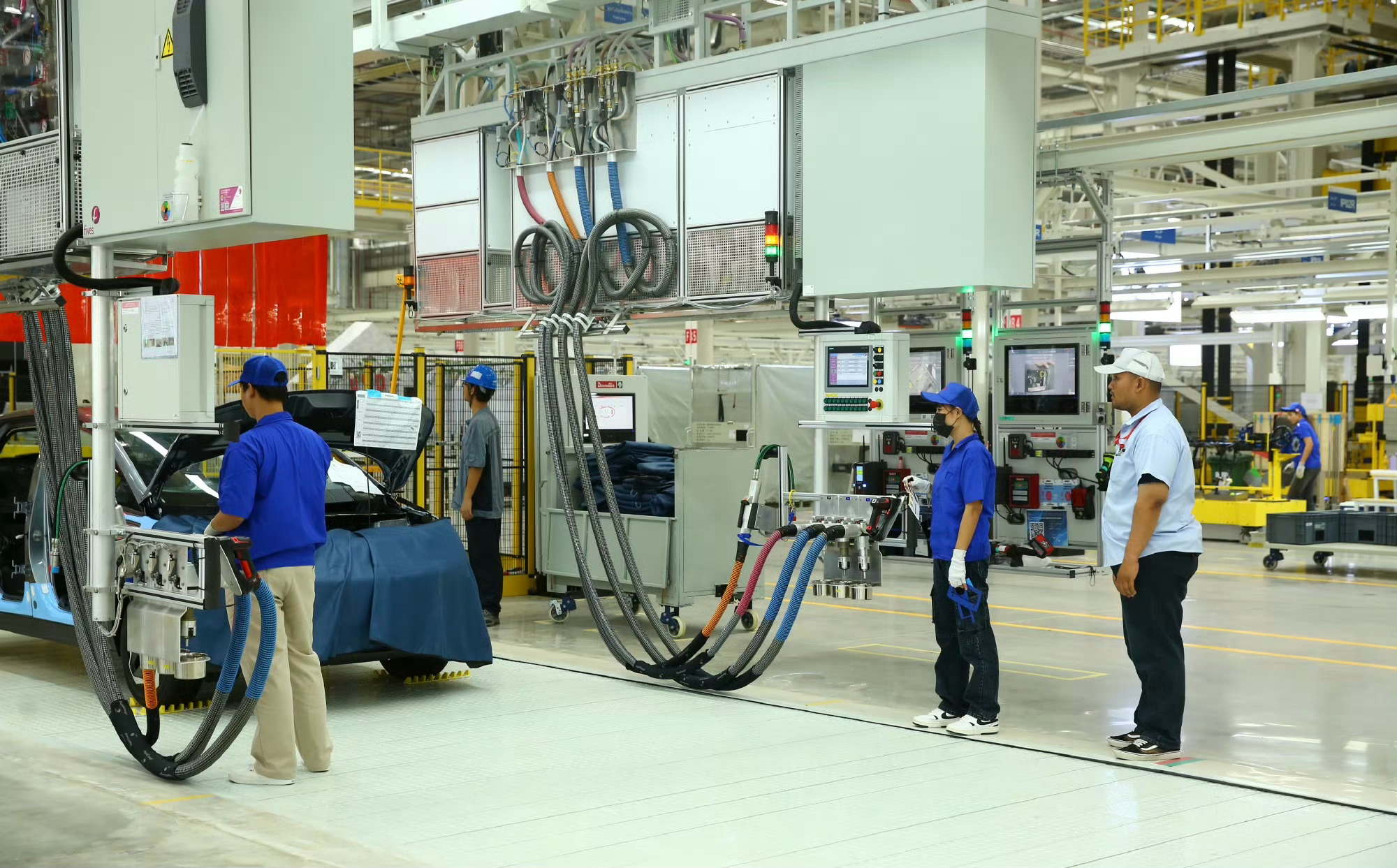 曼谷车展刚结束，比亚迪➕腾势拿下了1.8万辆订单，全场第一。领先第二名丰田0.1