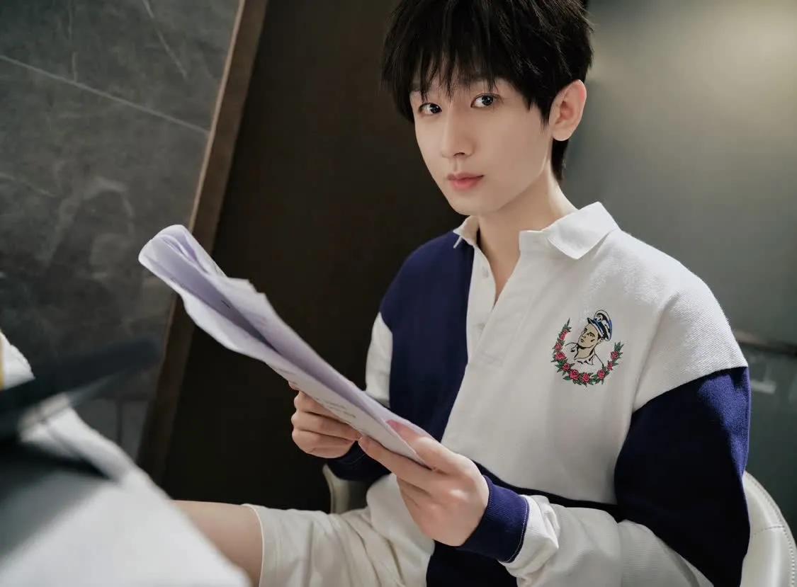 1月14日，成毅工作室在社交平台上发布严正声明，声明中表示成毅及家人持续遭受个别