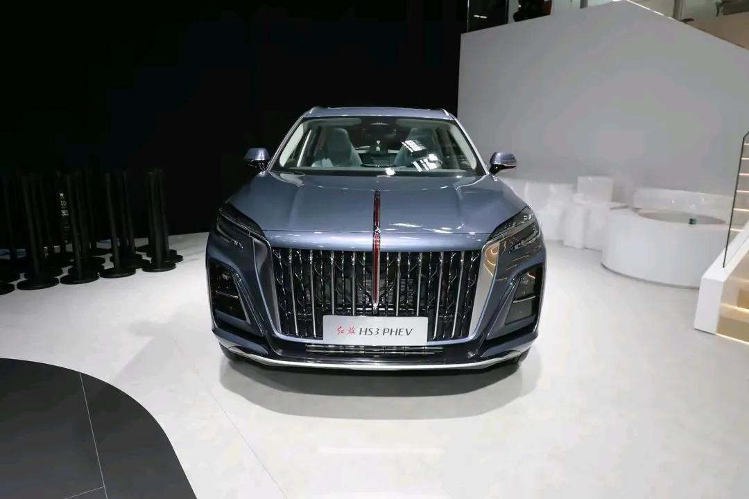 #头号新车#售价15.98万元，红旗HS3 PHEV正式上市，是一款新增动力车型