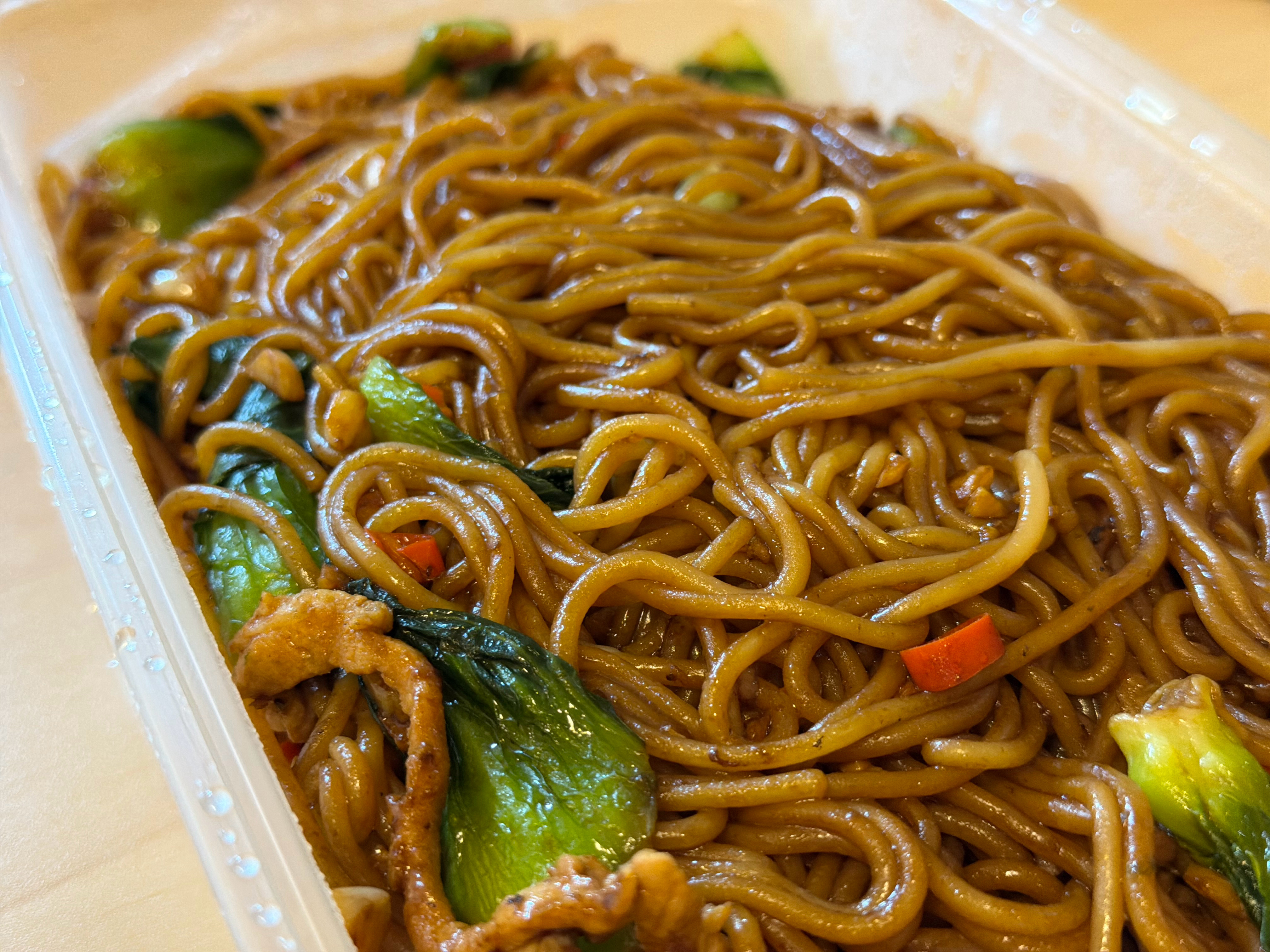 媳妇儿提前回老家了，情人节可以选择动漫+提前感受家乡美食来度过大家情人节都是怎么