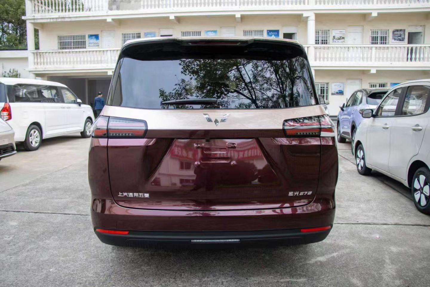 上海10w送牌的mpv