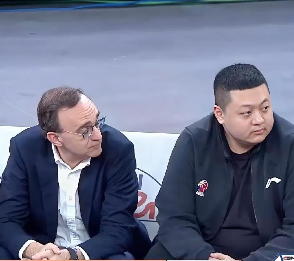 兄弟们！目前为止辽篮现在不但对外援的引进三缄其口！更是对国内球员的引进讳莫如深！
