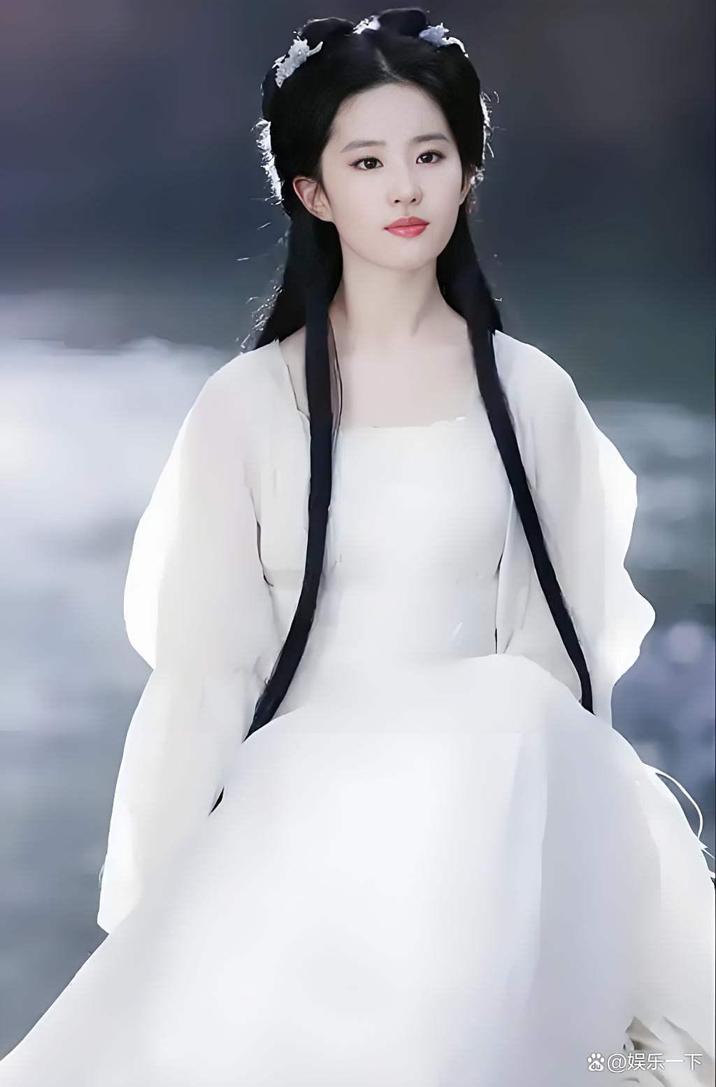 刘亦菲，高圆圆，迪丽热巴谁最漂亮 刘亦菲、高圆圆、迪丽热巴，这三位堪称内娱颜值界