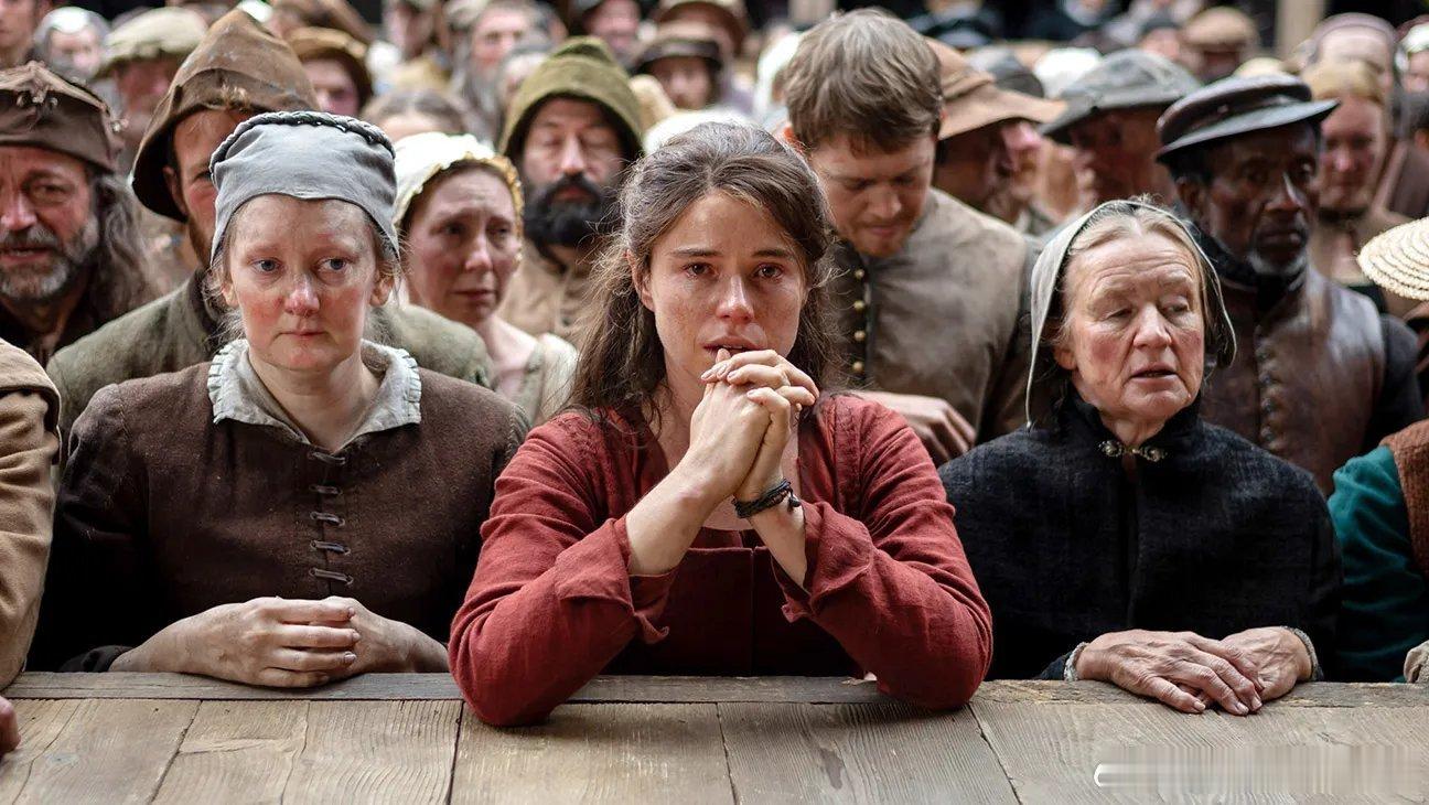 《哈姆奈特》的幕后照与最终的剧照 