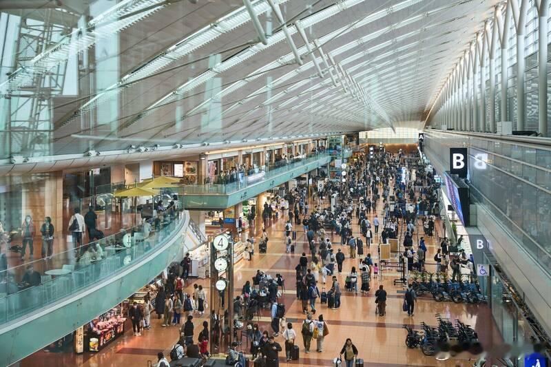 【羽田机场2航厦爆厕所「大规模故障」 7成马桶无法冲水】海外新鲜事日本 日本羽田