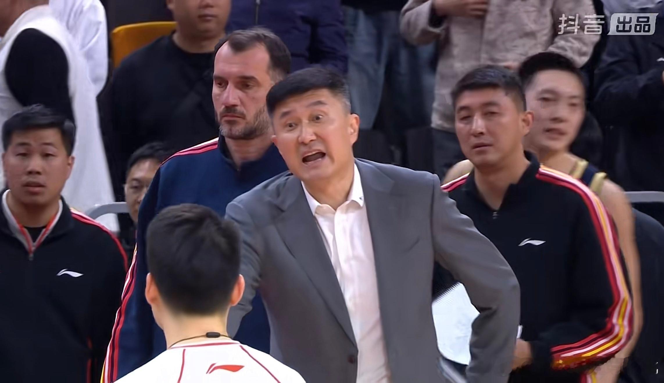 杜，记得吃药💊广东男篮vs浙江男篮cbaCBA