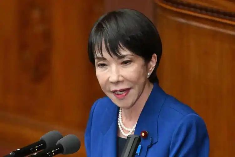 不止造巨舰！日本偷偷解锁远程打击能力，还公然炒作核政策试探底线。

海外军事媒体