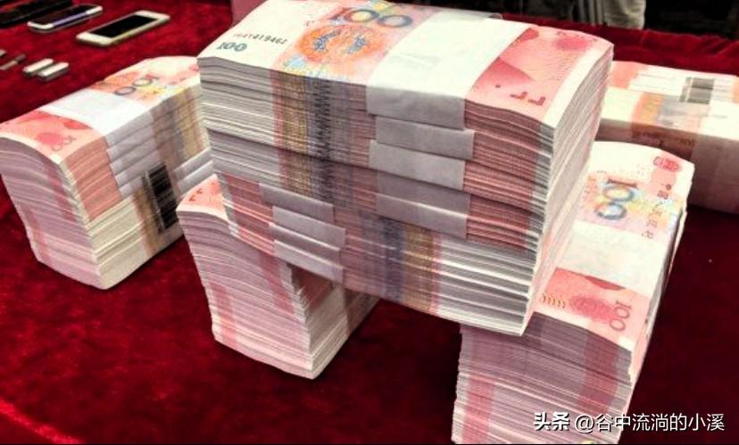 现在挣钱有多难，打工人心里都门儿清！
手里攒下20万以上的积蓄，
千万别碰高风险