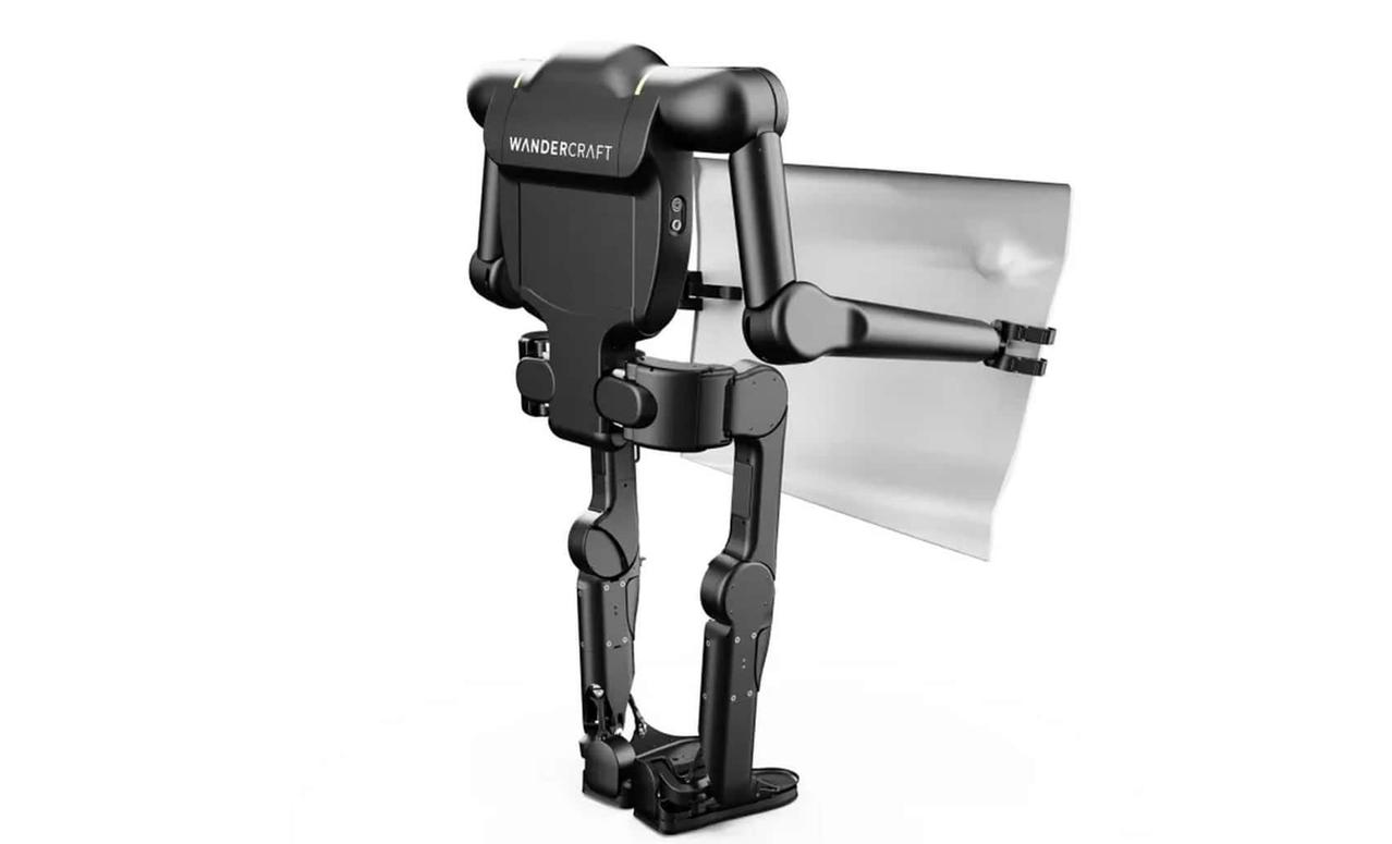 不止特斯拉有机器人，雷诺的机器人已经开始干重体力活了
虽然马斯克造的人形机器人名