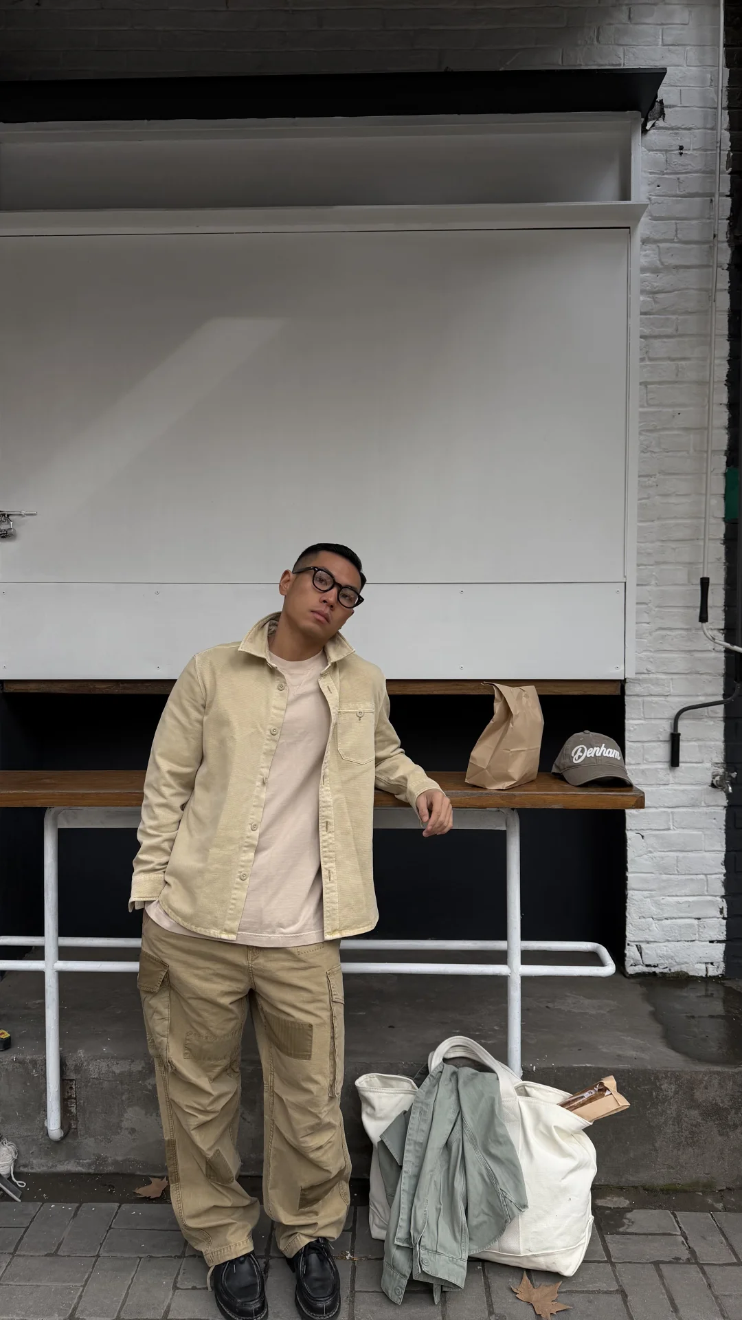 上海的春天终于来了｜太适合晒太阳吃法棍了