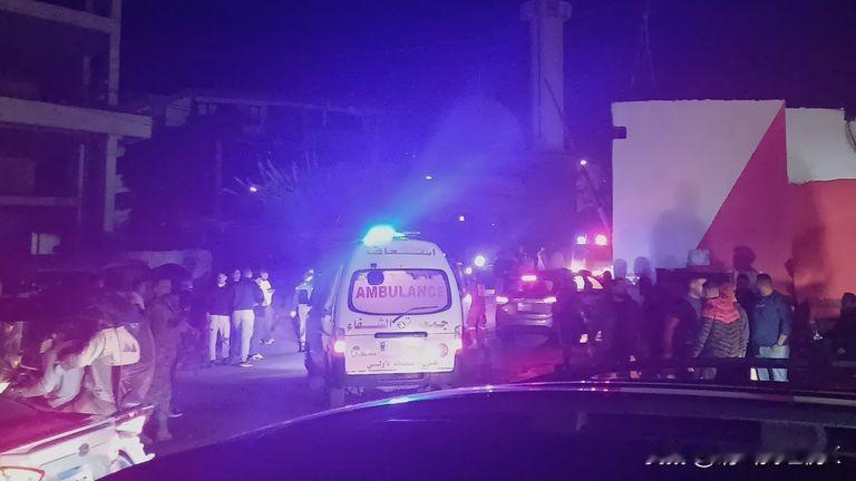 黎巴嫩称以色列空袭巴勒斯坦难民营造成13人死亡
  黎巴嫩卫生部和官方媒体称，以