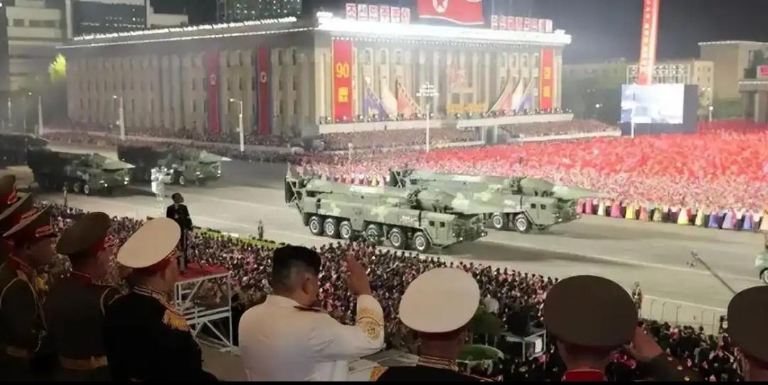 朝鲜将在今年10月10日于平壤举行盛大的阅兵活动，以纪念劳动党建党80周年。这是