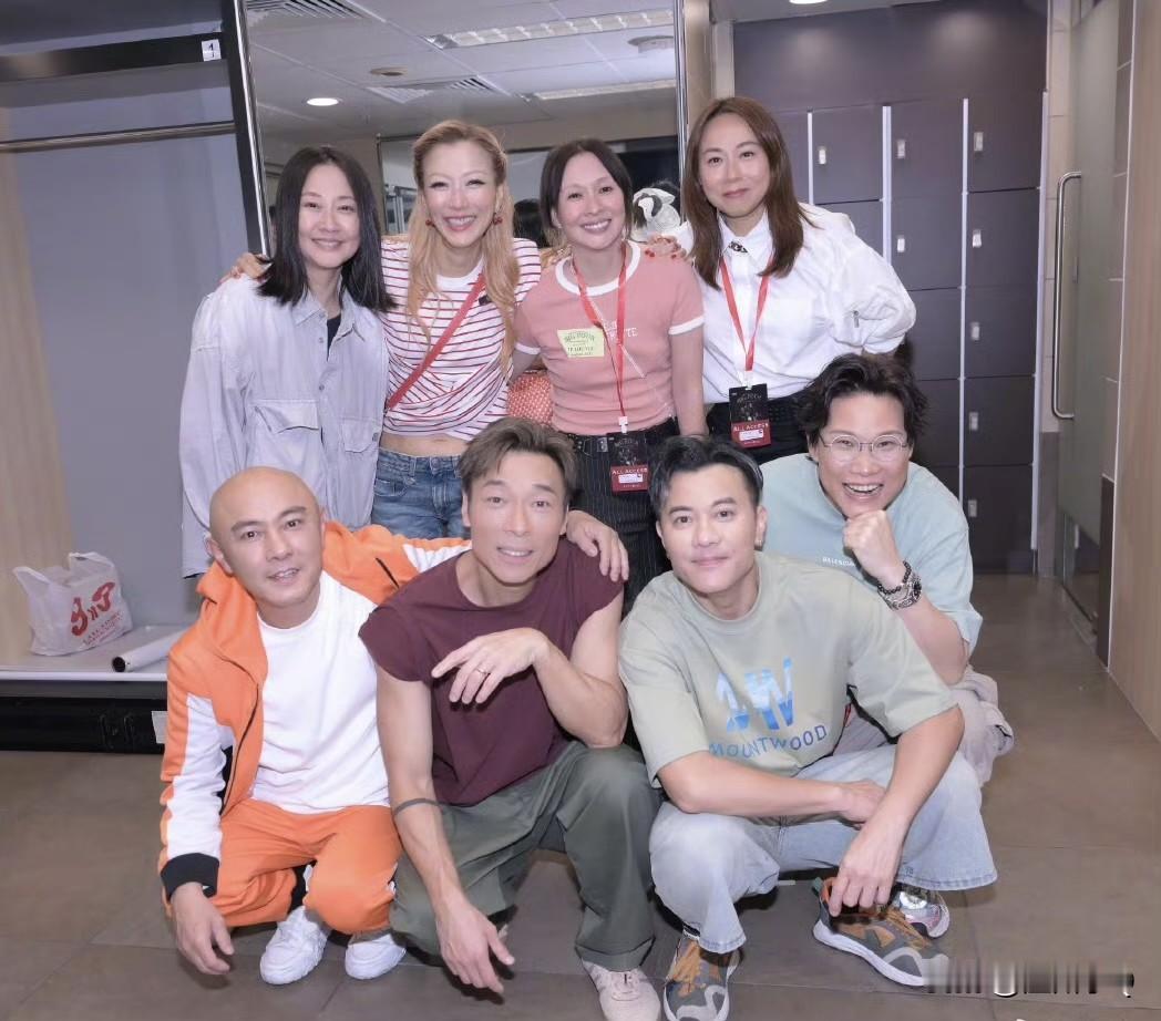 港星的保养真的不是随便说说的，12年后BIG FOUR再次重聚，我都快分不清哪张