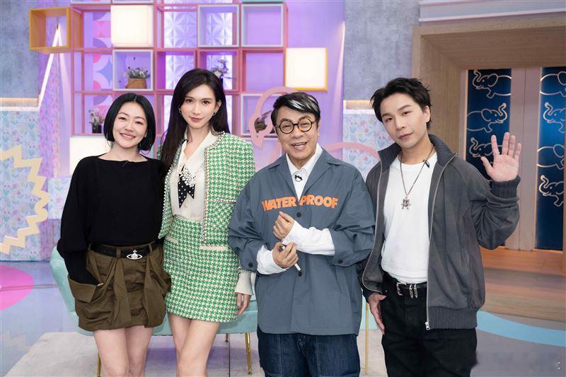 林志玲落泪鼓励小S小S给林志玲擦泪 据台媒，小S复工后首度邀请到好友林志玲录制《