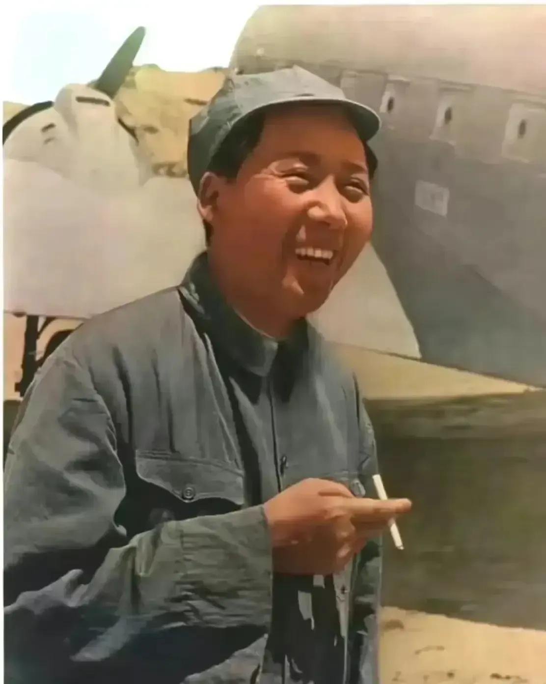 读书笔记：研读《毛泽东年谱》——问与答
问：得知毛主席未举行自已的五十大寿祝寿活