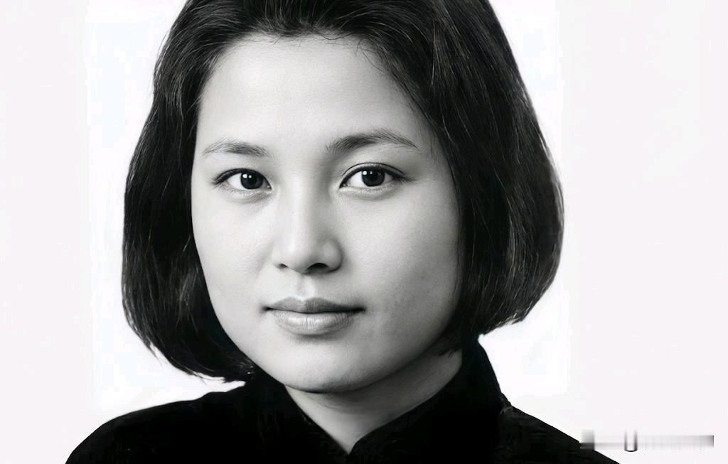 1947年，陈琏在北平被捕是因为中共北平秘密电台暴露 。以下是详细介绍 ：
 