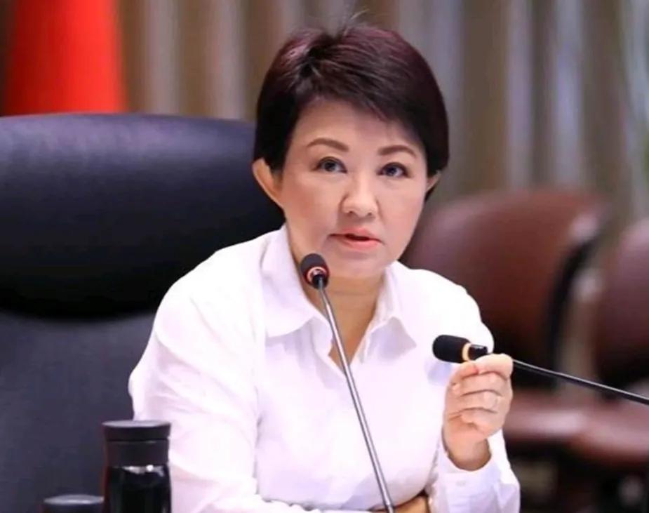 郑丽文获邀访问中国大陆，卢秀燕的表态，非常鸡贼！3月31日，对于郑丽文获邀访问一