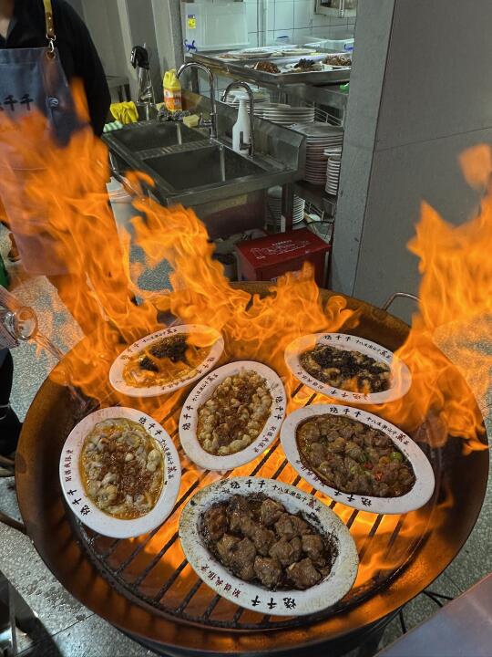 泉州新开的！！饭张力惊人！！