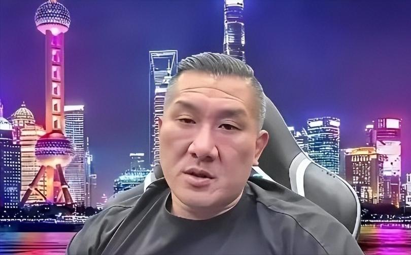 台湾省馆长说："国民党打内战，输给了共产党，被赶到台湾来，在岛内又被民进党打败了