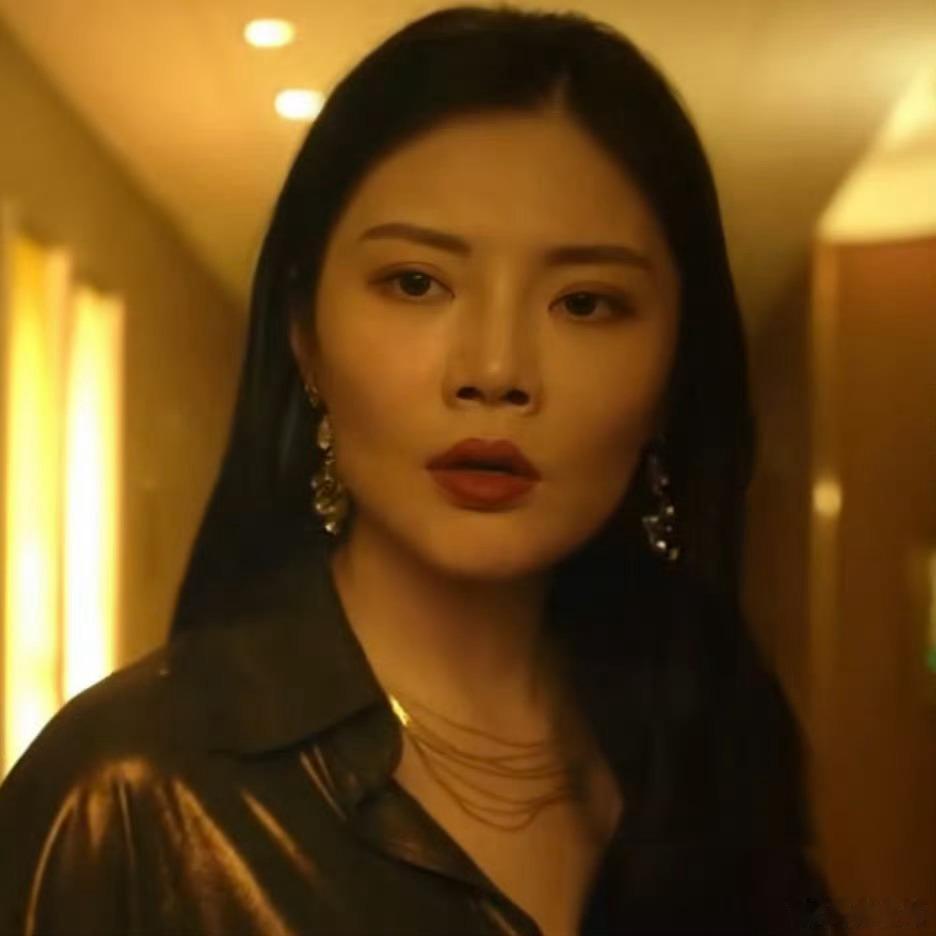 徐冬冬年纪上来了反而更美了 青涩和成熟徐冬冬都各有各的美，好喜欢她的状态 