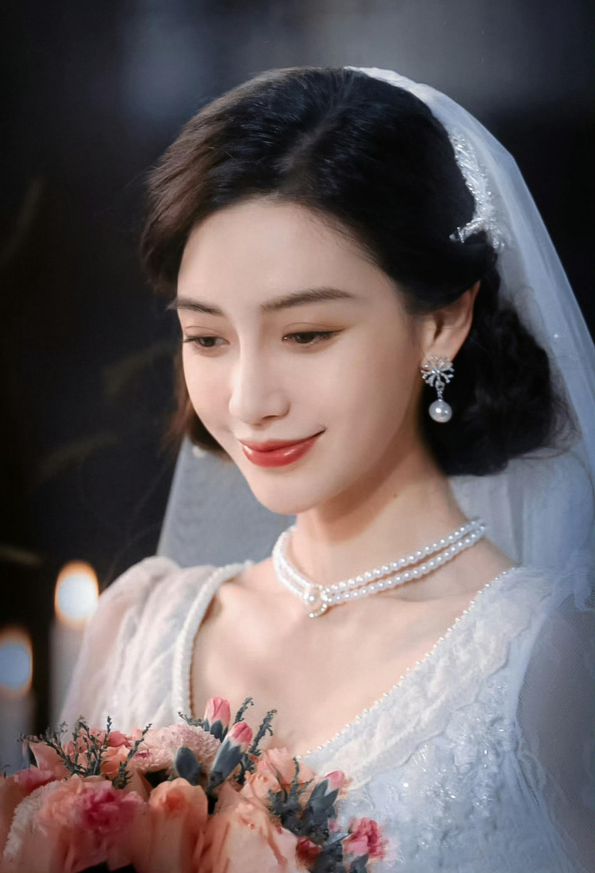 angelababy angelababy “你眼中的点点星光，是我将一生奔赴的