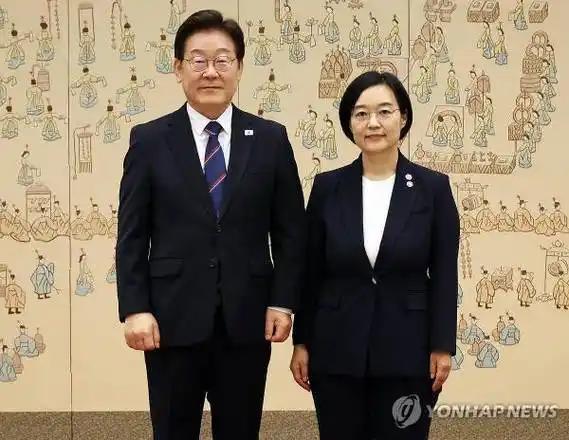李在明亲自钦点，韩国迎来一位女总理，其对华态度出乎意料

最近韩国政坛落下了一枚
