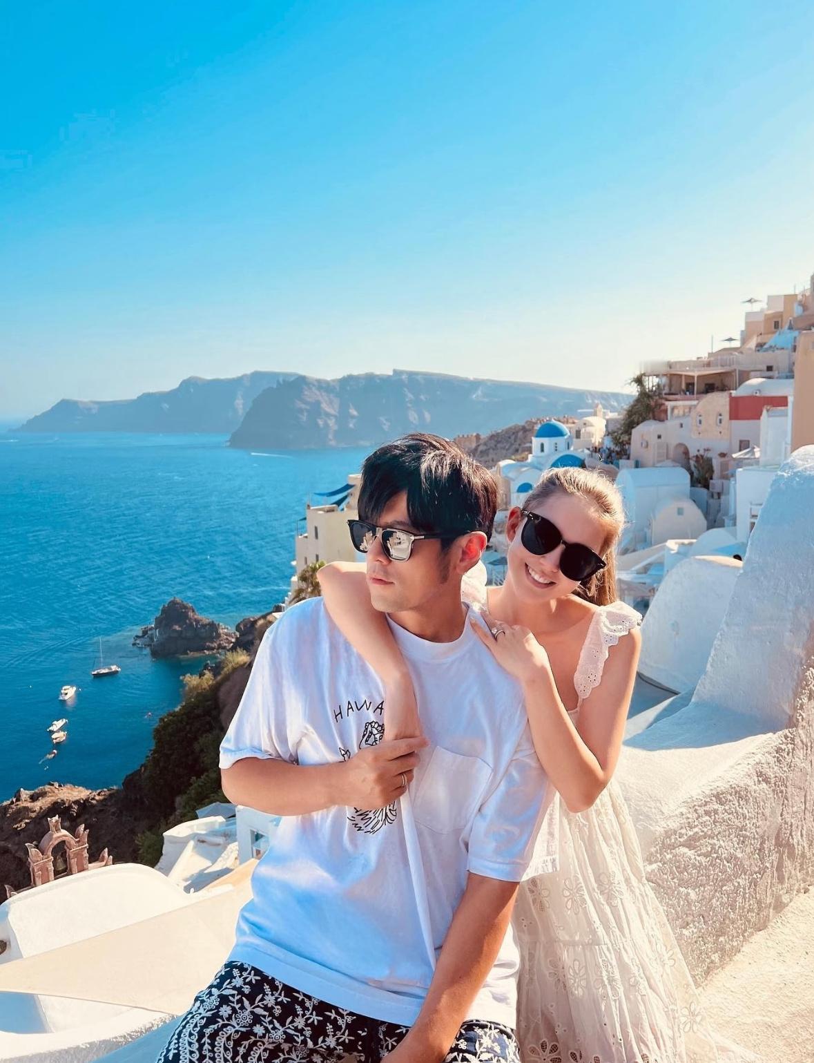 周杰伦发文庆祝结婚11周年诶呦不错哟🥰恩爱夫妻还得看周杰伦夫妇！结婚11年依旧