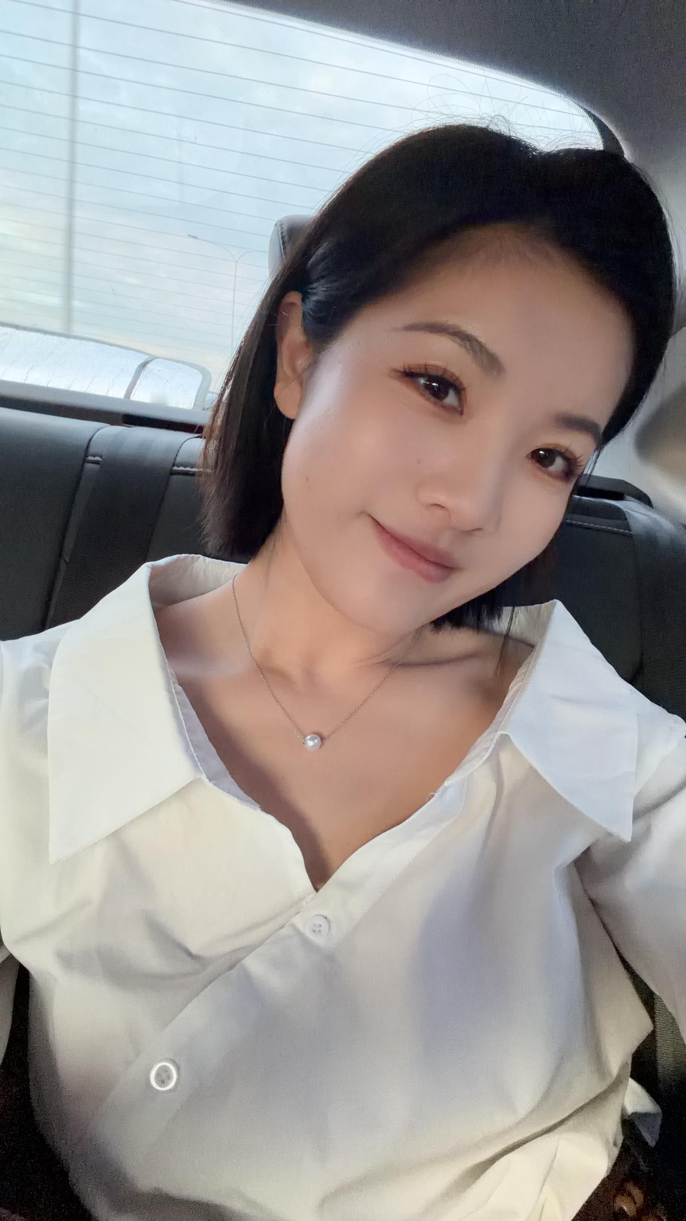 广州当天往返，对拍摄效率要求还是非常高的今天时间是一点儿不浪费，到机场还能喝碗鸡