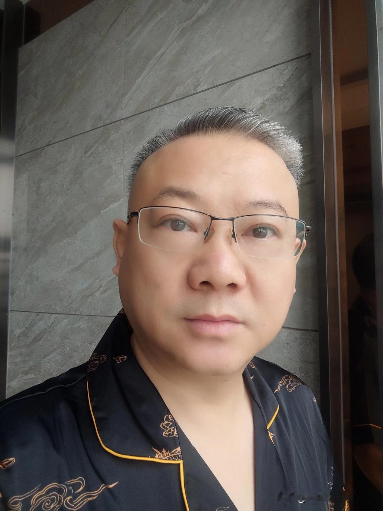 印巴趋势预测，很多人担心会不会被拱大火？莫老仙还是很聪明的，经费不赚白不赚，哪次