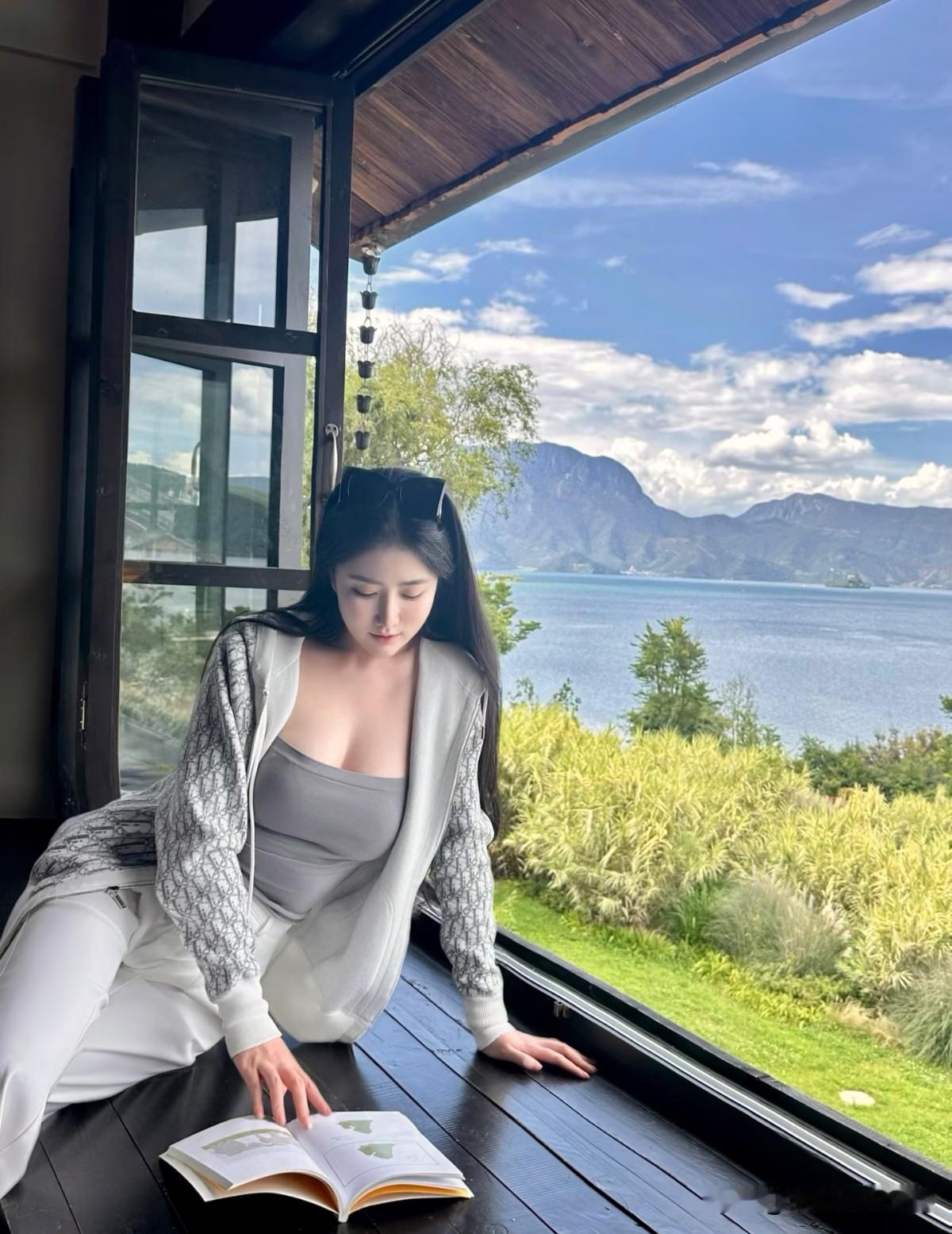 要说亲情和友情哪个更重要，根本没法比！亲情就像家里的老暖炉，不管你混得咋样，累了