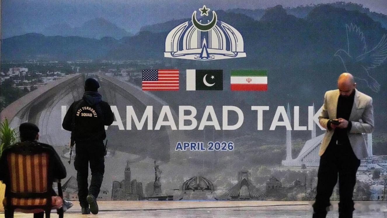 美伊暂时不谈了！特朗普：伊朗想谈就直接“打电话”25日，美国总统特朗普突然取消美