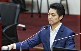 蒋万安直接把话撂下了！他当着媒体的面斩钉截铁地表示，自己绝对不可能去选下一任国民