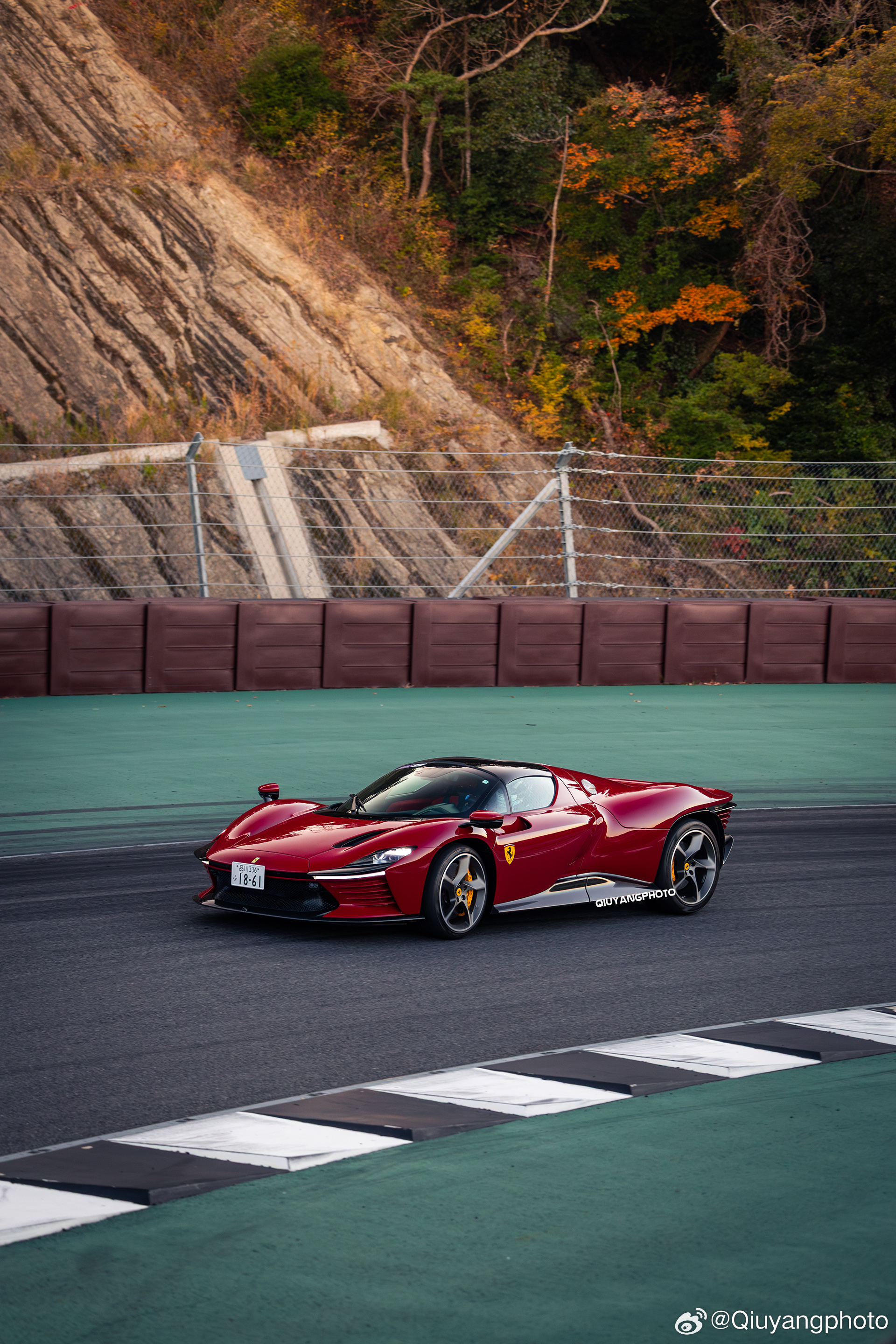 Rosso Maranello Ferrari Daytona SP3 cars