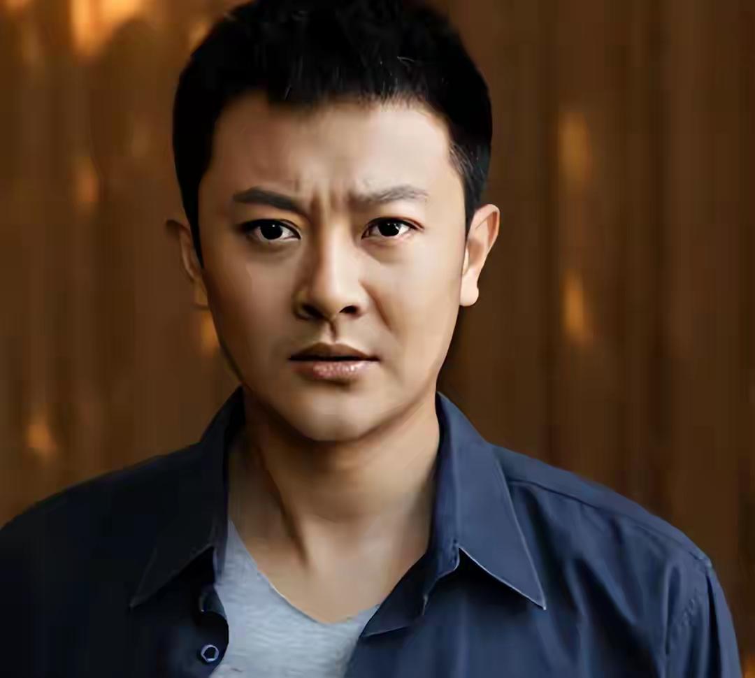 2015年，印小天花费400万，迎娶哈琳娜。然而，孩子出生后，他才知道，除了名字