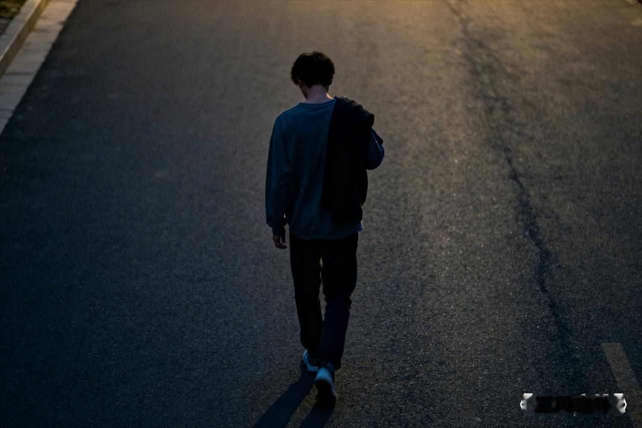 非常现实的一段话：
“有个残酷的统计：95%的人在35岁之后，就再也没有学会过任