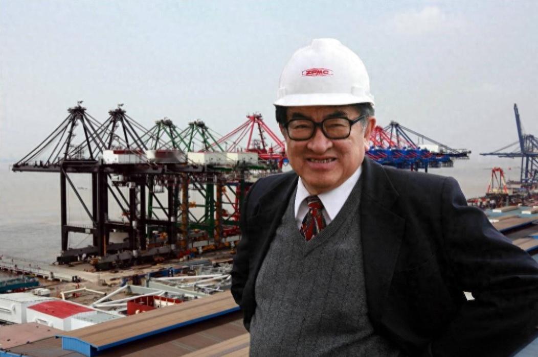 荷兰人以侵犯专利为由，将振华港机告上国际法庭，谁知，年过花甲的管彤贤轻描淡写的一