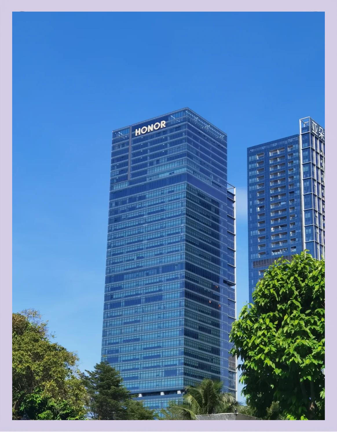 刚刚！荣耀辟谣“接洽豆包”！
最近，荣耀正与字节跳动就“豆包手机”相关合作展开接