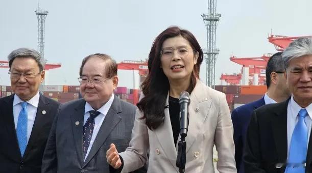 国台办正面回应国民党郑丽文！
 
4月22日，国台办新闻发布会，关于郑丽文建议张