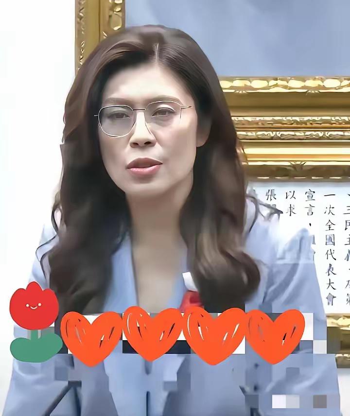 中关村老板直接将售价3999的机器手送给郑丽文：直接送给你 带回去！郑丽文高兴坏