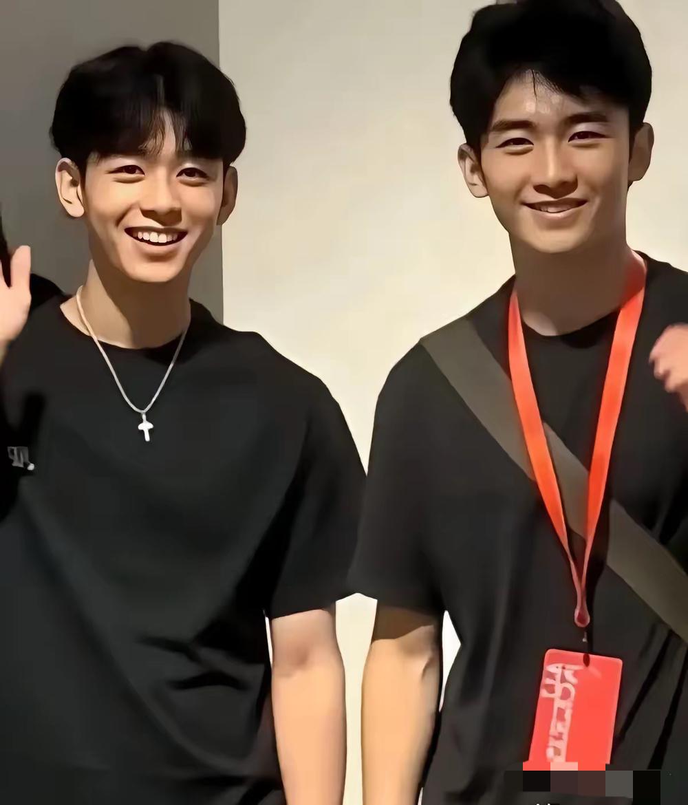 永远别羡慕谢振南的“神仙颜值”，该羡慕的是他有个“超人妈妈”！张柏芝最近晒出15