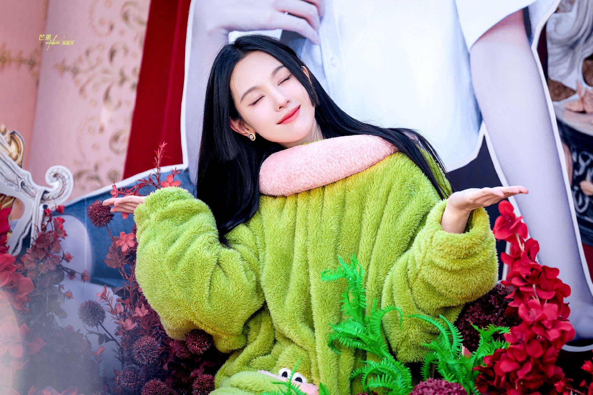 陈都灵 暗黑甜妹陈都灵白幼薇 新剧《今天也没变成玩偶呢》今日开机！嘟嘟好萌啊完全