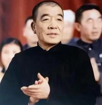 1982年，已辞去领导职务的原国务院副总理陈永贵，找到国家副主席李先念，发牢骚讲
