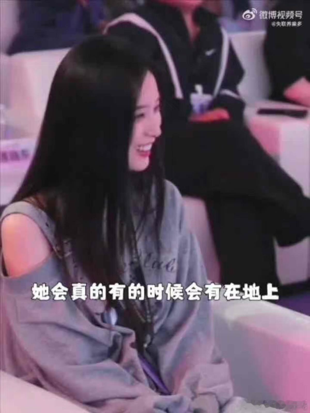 黄子韬徐艺洋 生理性喜欢田栩宁谈个恋爱闹麻了，到黄子韬这又羡慕上了。这位前爱豆隐