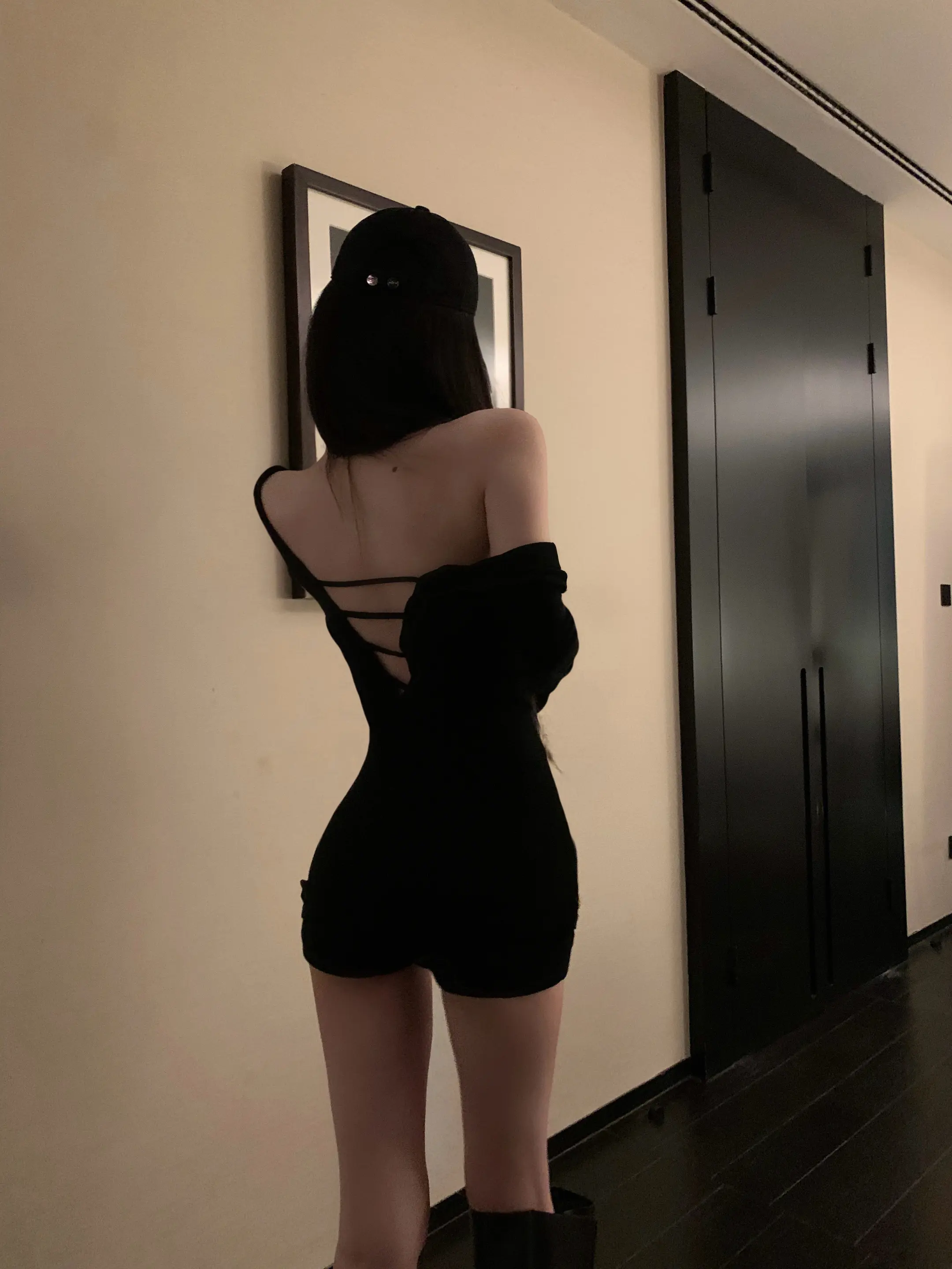 轻轻媚晕所有。喜欢听点硬曲