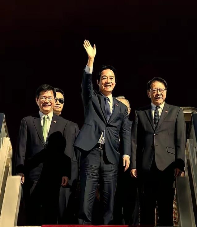 台湾这两天，老百姓都慌了，现在岛内从手握百亿资产的企业大亨，到每天嘴里喊着“抗中